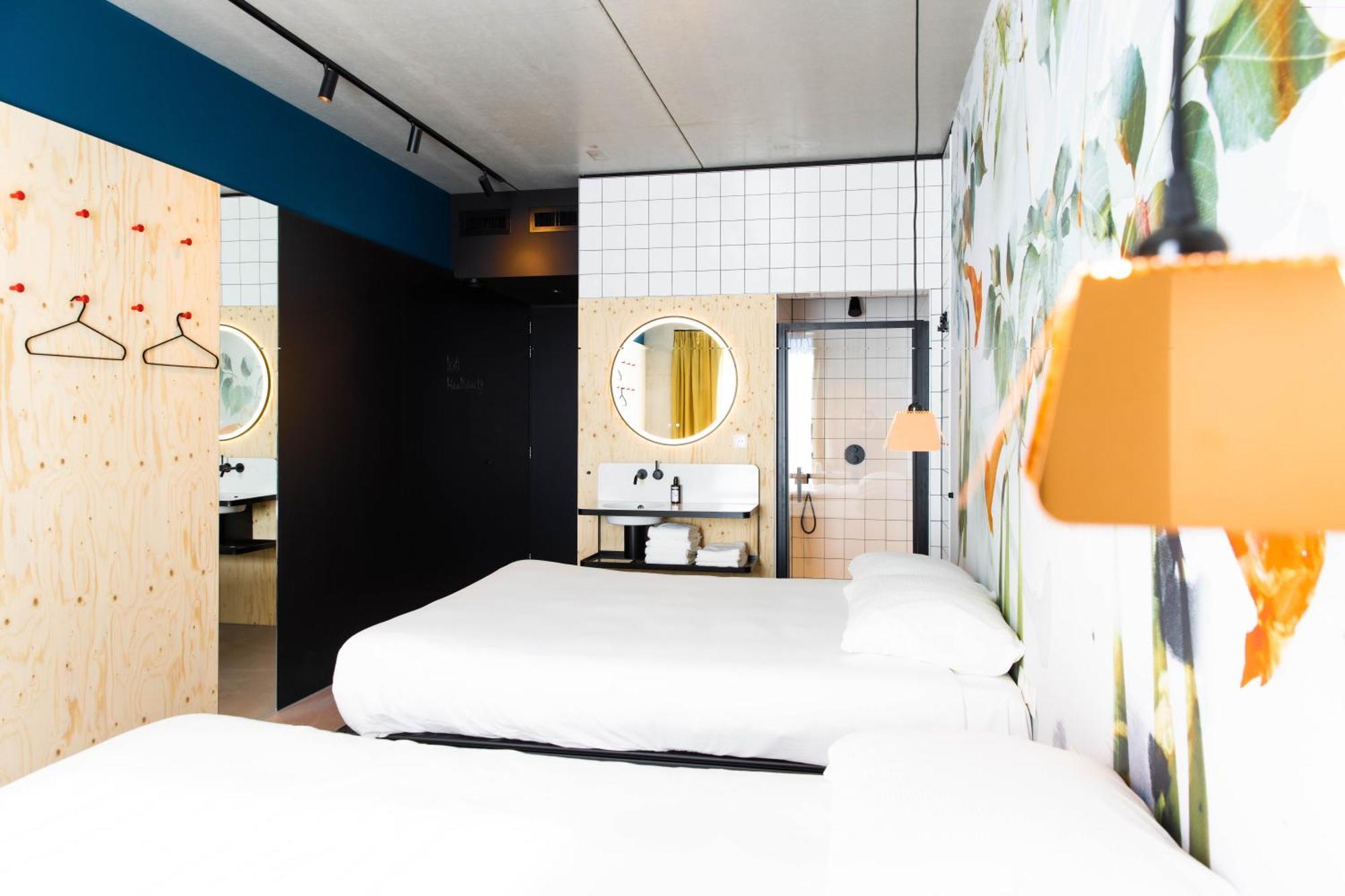 Moloko, Modern Designed Sleep & Shower Hotel In City Center, Digital Key By Sms エンスヘーデ エクステリア 写真
