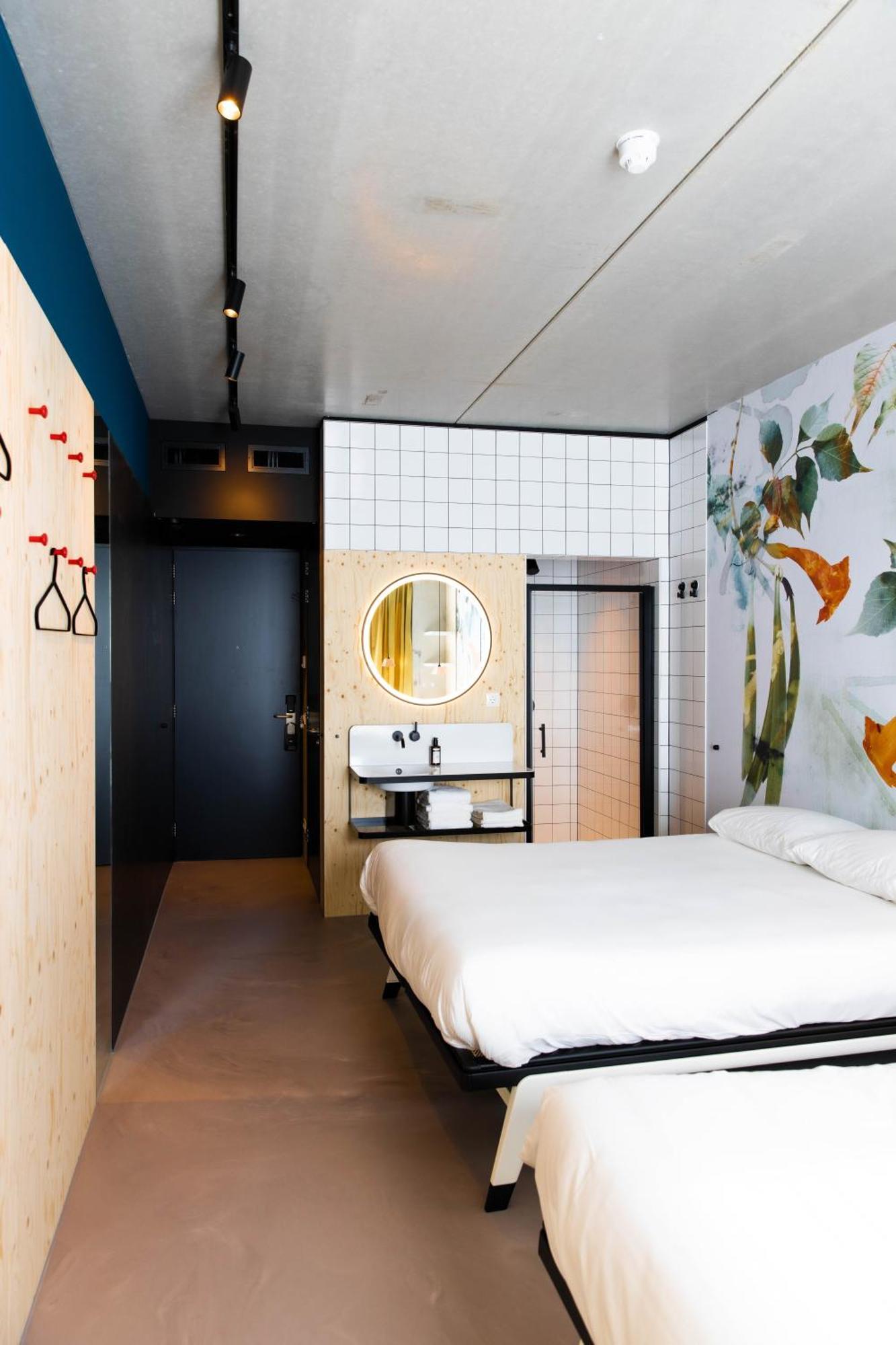 Moloko, Modern Designed Sleep & Shower Hotel In City Center, Digital Key By Sms エンスヘーデ エクステリア 写真